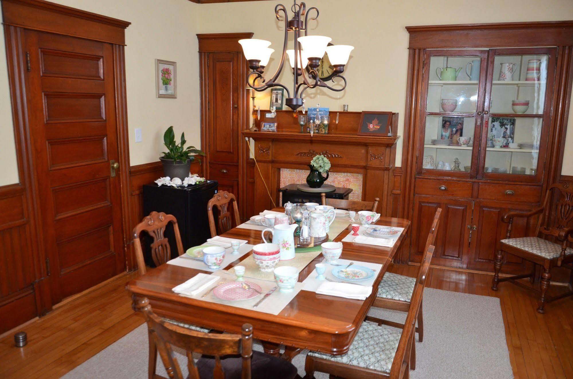 Island Home Bed And Breakfast Summerside Exterior photo